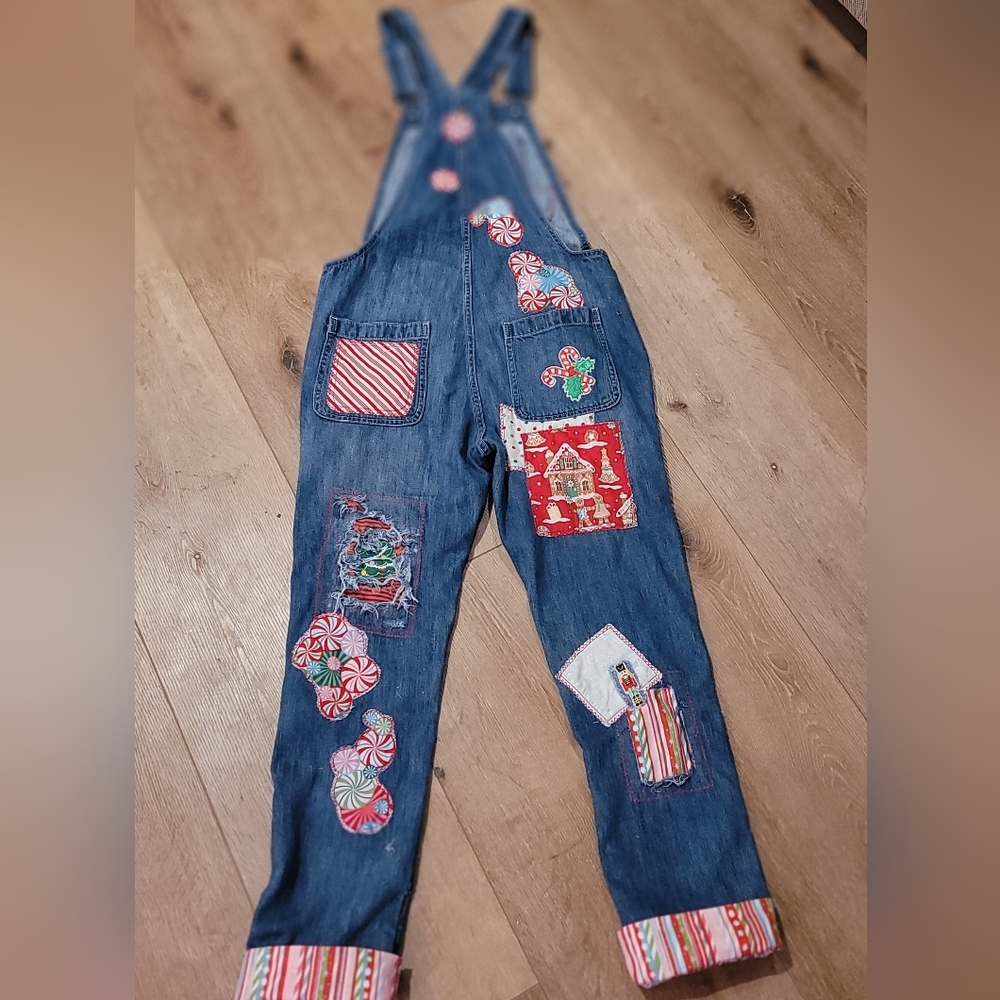 Gap Upcycled Custom Holiday Patchwork Overalls Xs… - image 5